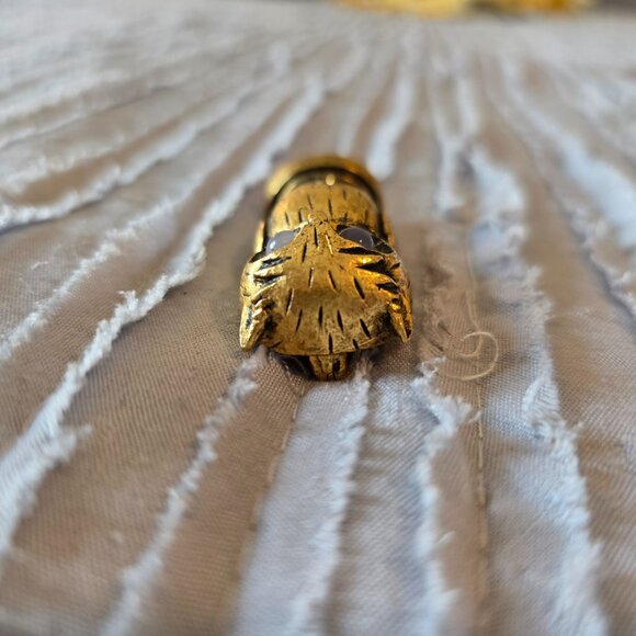 Vintage Florenza Owl Pin Gold-Tone Finish, Cabochon Eyes - Picture 6 of 15